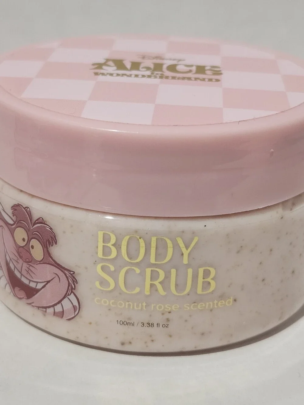 Disney Alice in Wonderland Cheshire Cat Lip Balm, Gloss & Body Scrub